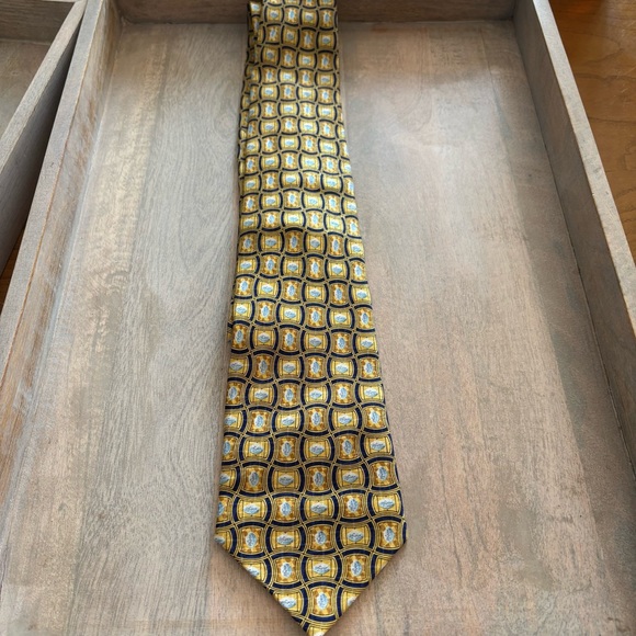 Pfizer men’s 100% silk tie the blue pill‎